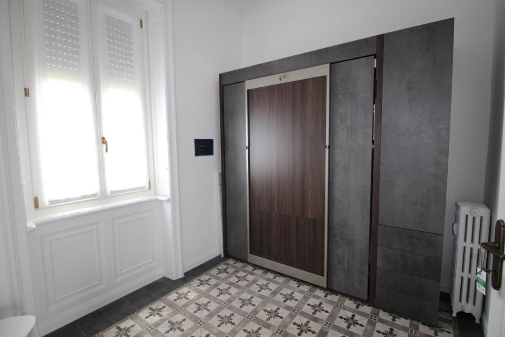 Lacaralele1 Mailand Exterior foto
